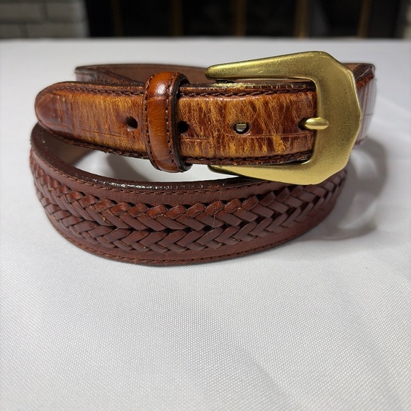 Solid Brass Buckle Woven Brown Leather Belt , size 32 - Picture 1 of 6